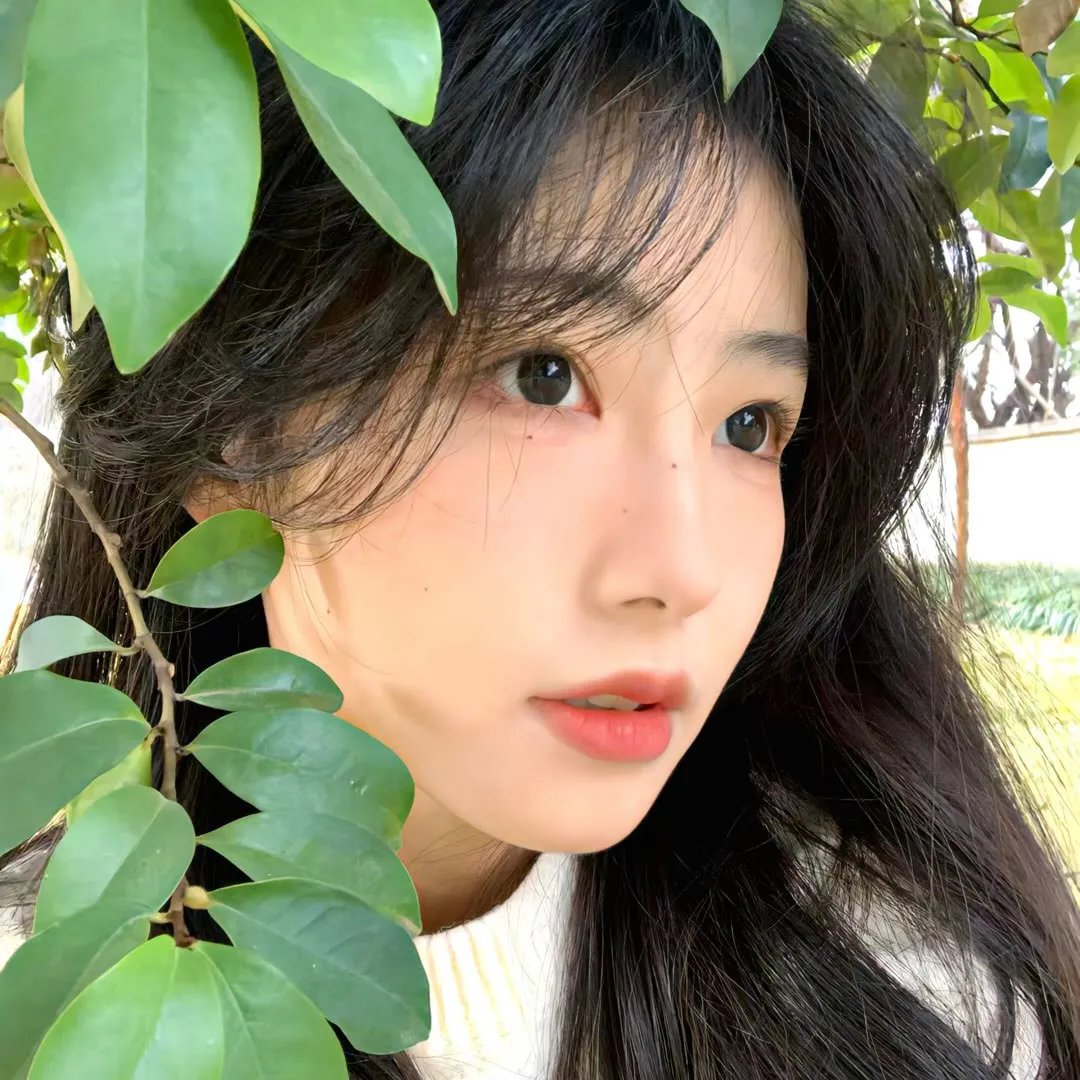 以泥为妆